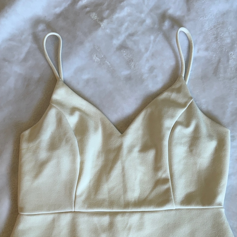 Chic Cream Ruffle Skirt - Picture 3 of 5